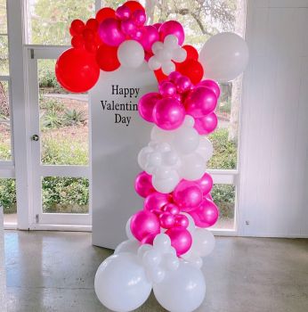 Arch Wall with Balloon Garland